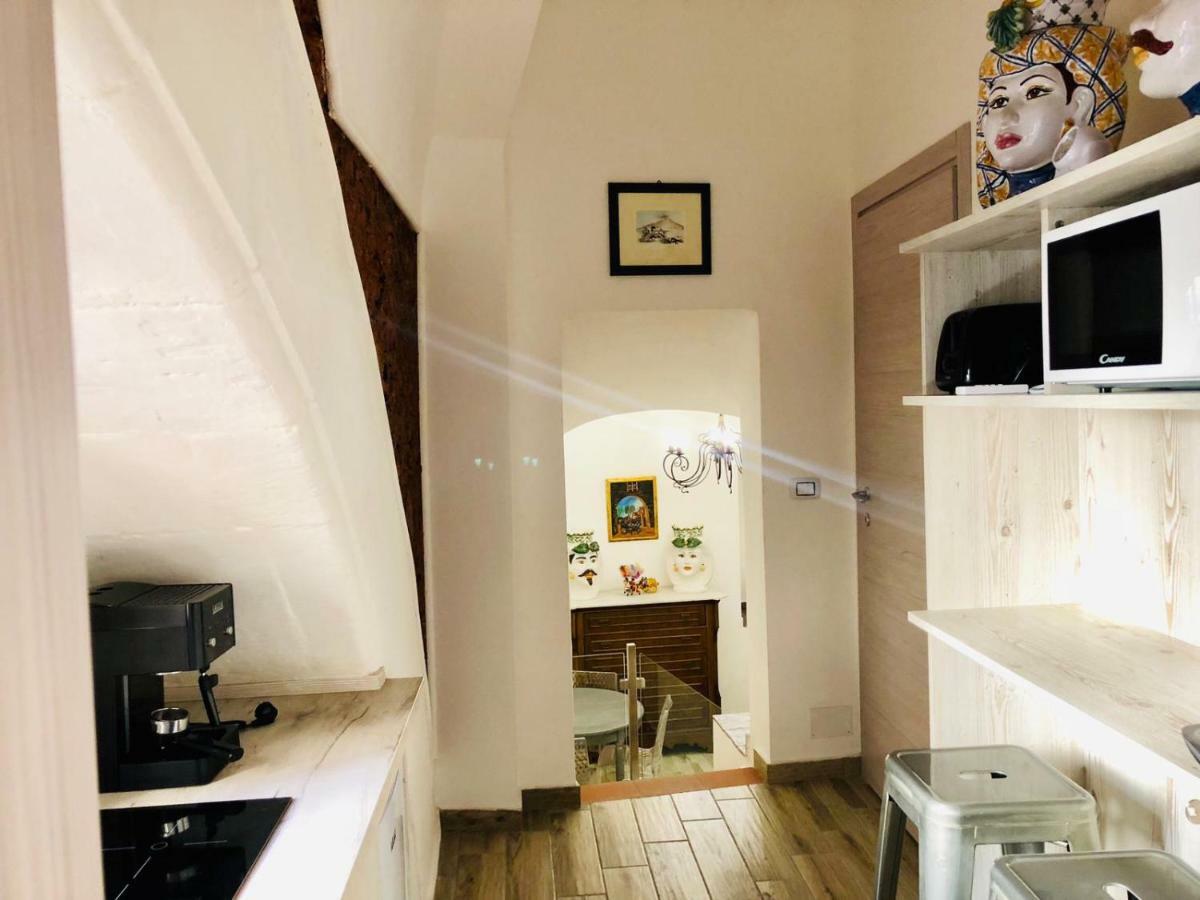 Mamarico' Apartament Катания Экстерьер фото